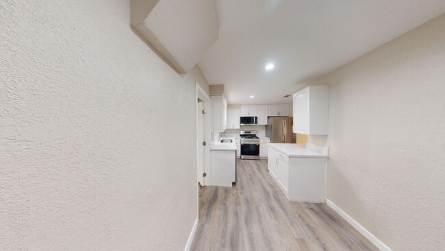 Photo - 6BD/3BA Large House, Newly Renovated!