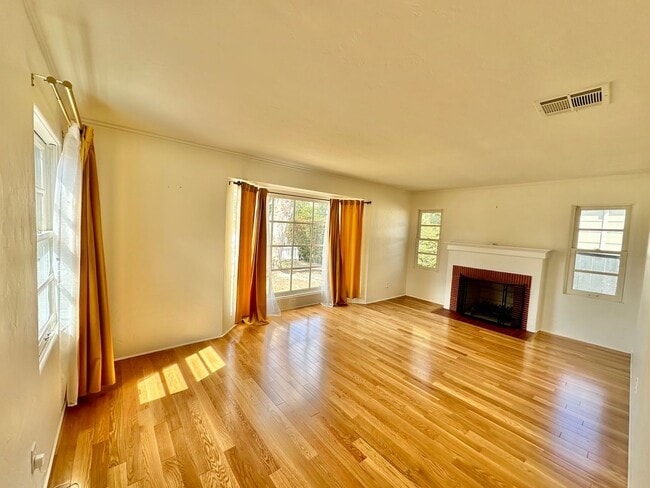 Photo - Beautifully renovated home