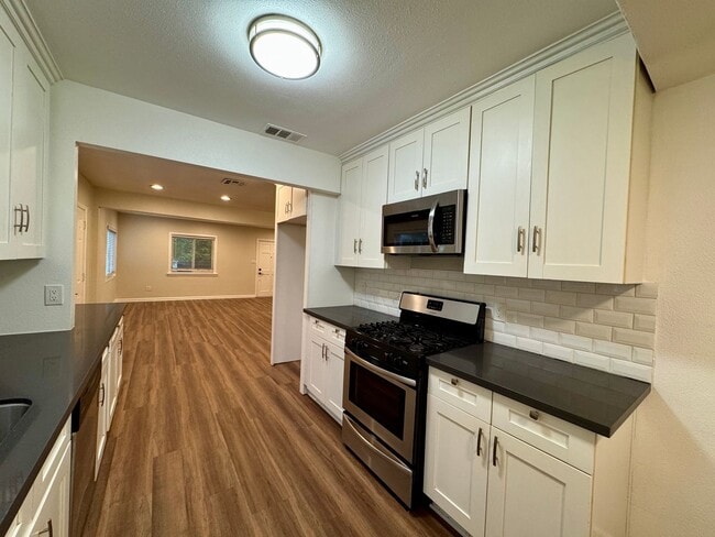 Photo - 15105 Nurmi St Unit 15105 A Nurmi St