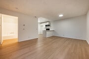 1BR, 1BA, - 515SF - Living Room - 601 North East End Ave