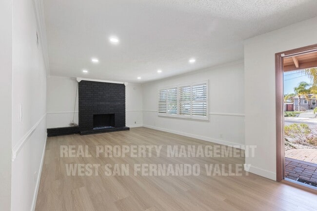 Photo - Stunning 3bd Home with Private Outdoor Oasis
