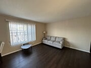 Photo - 721 W 30th St Unit 12