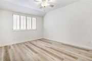 Photo - 818 18th St Townhome