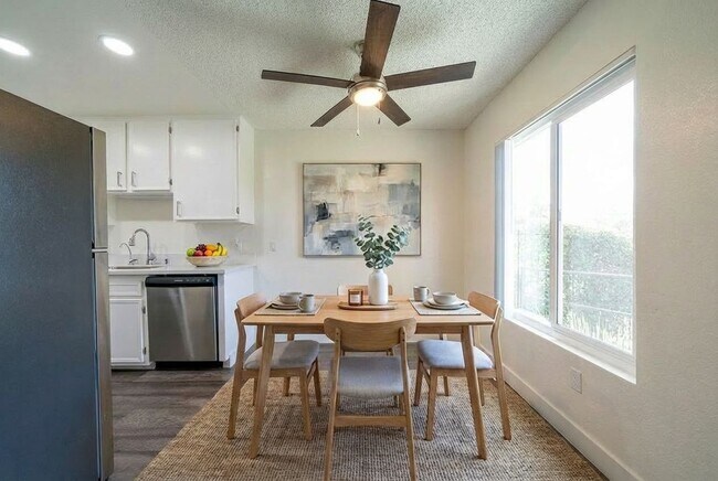 Photo - 1440 Oak Dr Unit H04