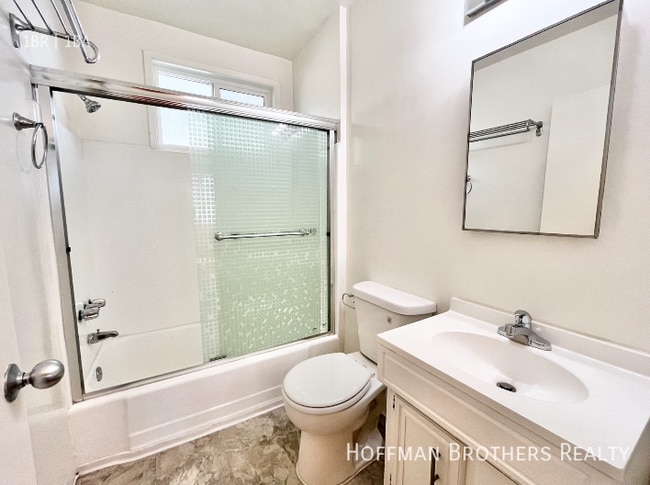 Photo - 1830 N La Brea Ave Unit 3