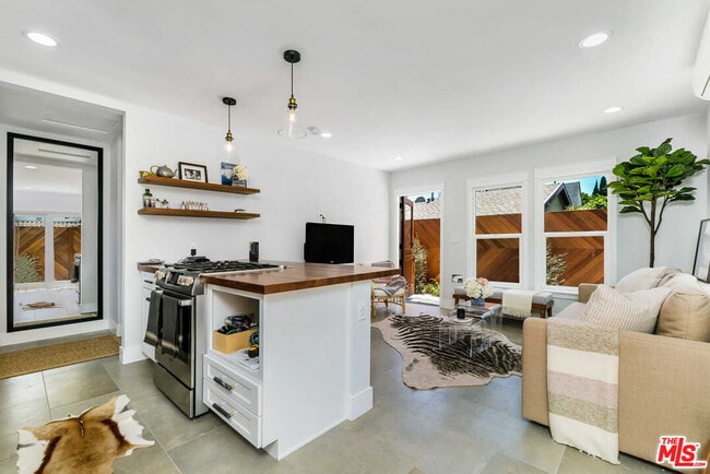 Photo - 326 4th Ave Unit C