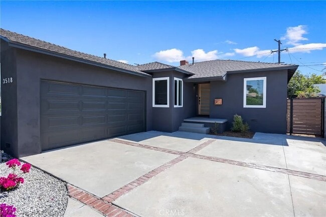 Building Photo - 3518 S Burnside Ave