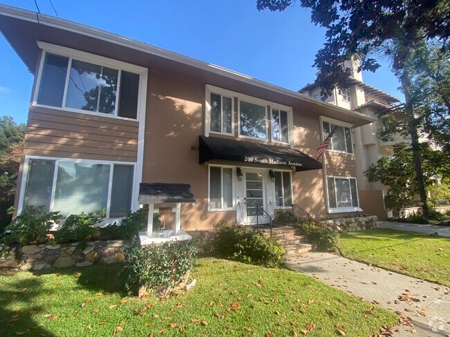 Front of Building (Corner Front unit available 8/1/25) - 200 S Madison Ave Rental