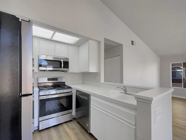 Photo - "Coastal Comfort: Spacious 2-Bed, 2-Bath Retreat in Oceanside!"