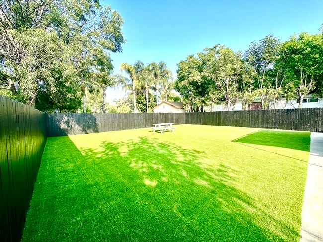 Photo - 7945 Yolanda Ave