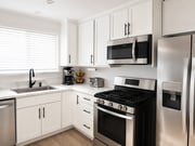 Photo - 724 Geneva St