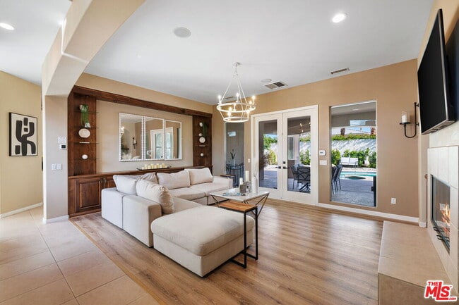 Photo - 4 Cartier Ct