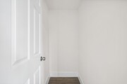 Photo - WHITNALL Unit 0008