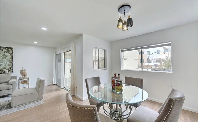"Chic 1-Bed Oasis with Hardwood Floors & C... - "Chic 1-Bed Oasis with Hardwood Floors & C... Apartment