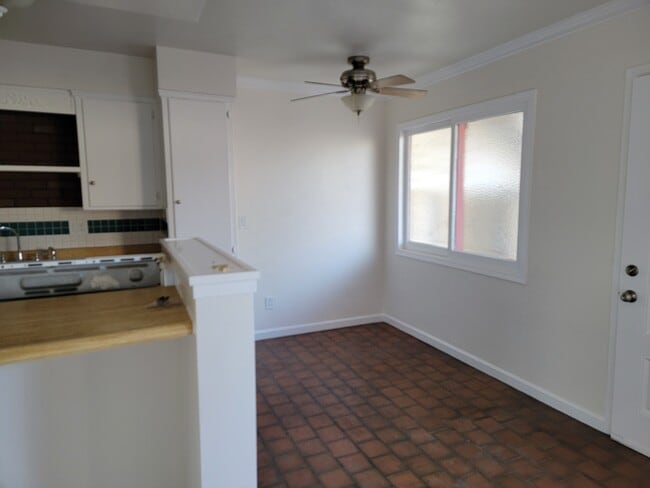 Photo - 641 Shalimar Dr Unit Apt B