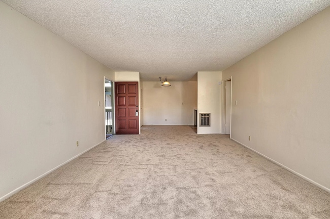 Photo - APT 92 Unit 92