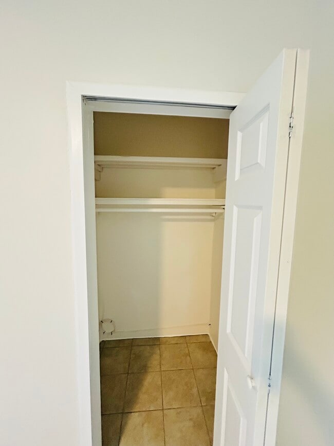 Photo - 5600 S Broadway Unit Apt #4