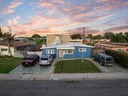 Photo - 1271 Essex St