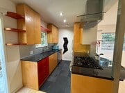 kitchen - 631 Pier Ave Apartments Unit 4