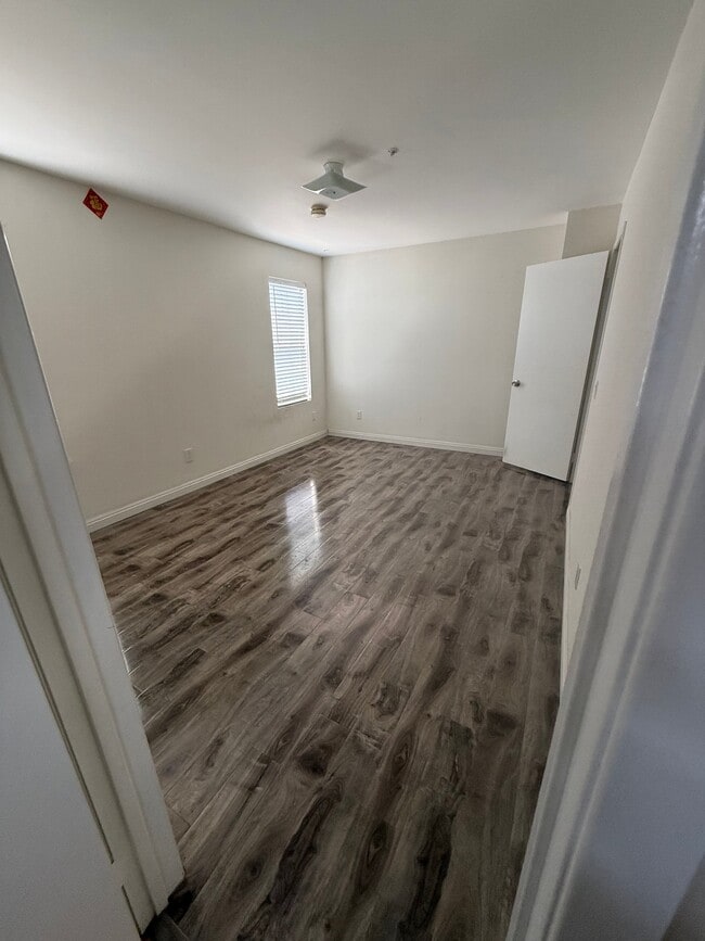 Photo - 2468 New Ave Unit B