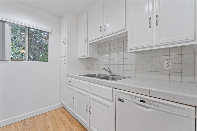 Photo - 1755 Sherman Pl Unit 205