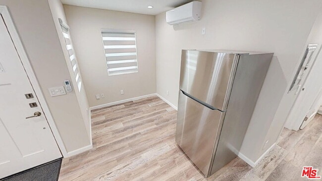 Photo - 2811 W 46th St