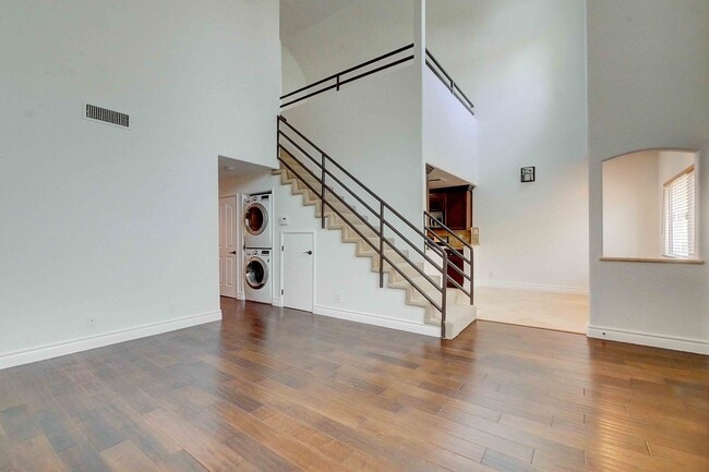 Photo - 4128 Whitsett Ave