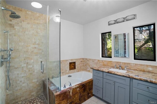 Photo - 7225 Forbes Ave