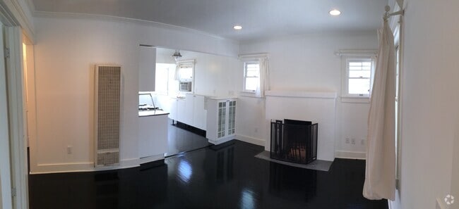 Building Photo - 3327 Caroline Ave Rental