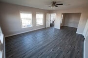 Photo - 3536 W Adams Blvd Unit 3538 half