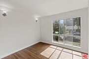 Photo - 1033 6th St House
