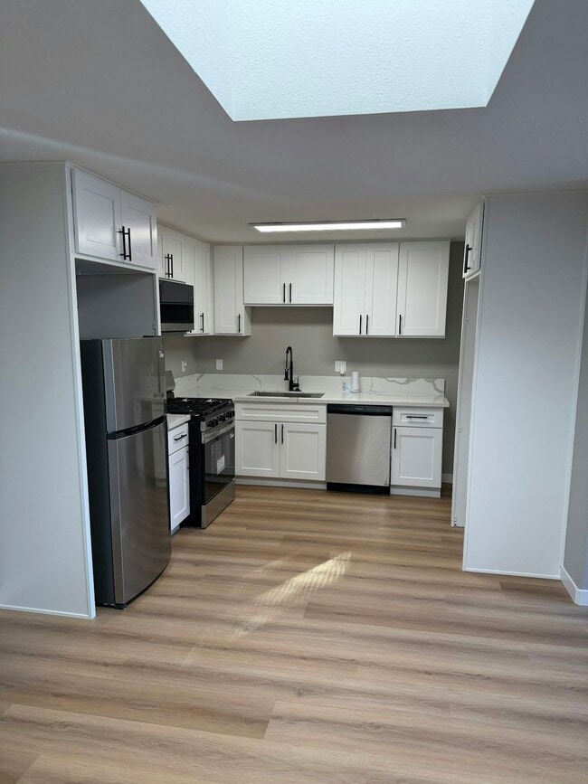 Building Photo - 14740 Perris Blvd