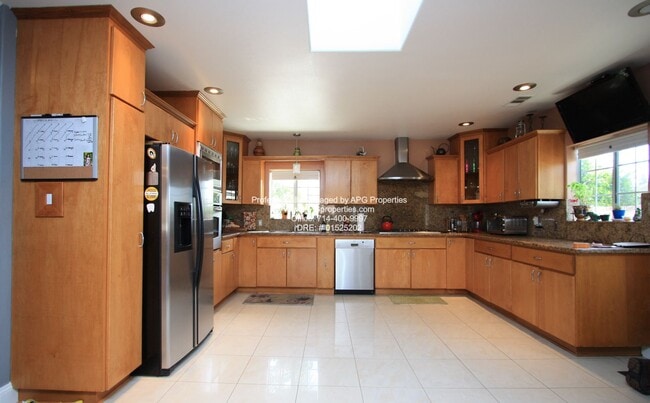 Photo - 222 Alpine St