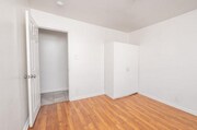 Photo - 5424 S Van Ness Ave House