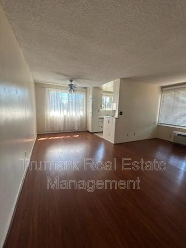 Photo - 4619 Lexington Ave Unit 4