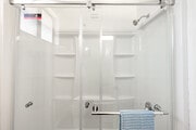 Studio - 605SF - Bathroom - Palm Gate Apartments