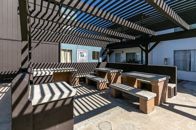 BBQ Area - Terre at E Park