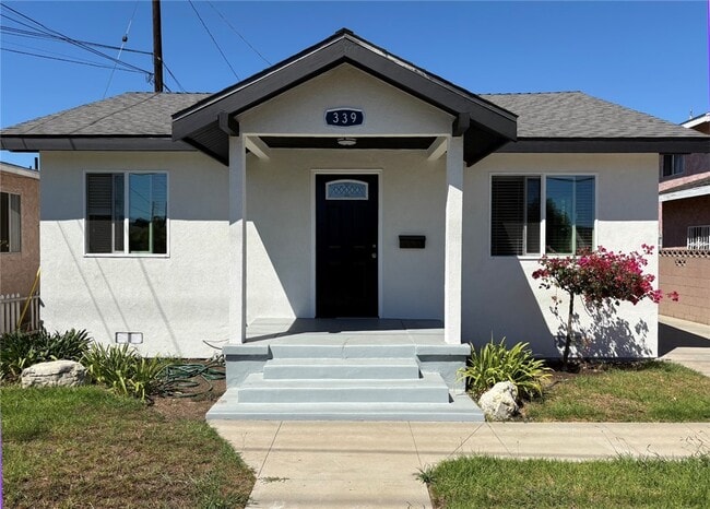 Building Photo - 339 E 220th St Rental