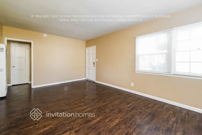 Photo - 1530 W 154th Pl