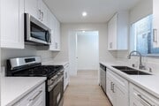 Photo - ? Spacious 2 Bed, 2 Bath in Prime Glendale... Condo Unit California (Glendale)