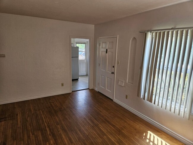 Photo - 2 Bedroom - 1 Bathroom home in Bay Park