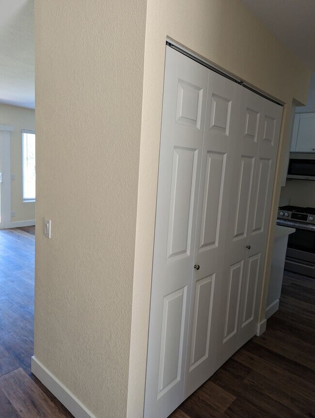 Photo - Upgraded 2 Story 2 Bed/1.5 Bath Condo