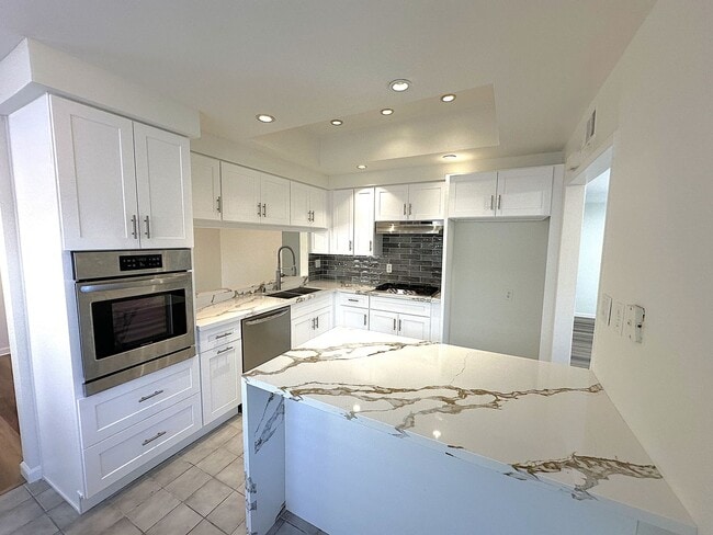 Photo - 7039 Rubio Ave