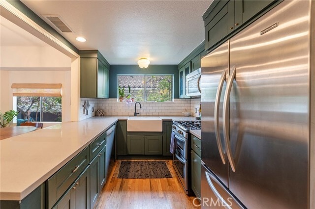 Photo - 2833 Elm St