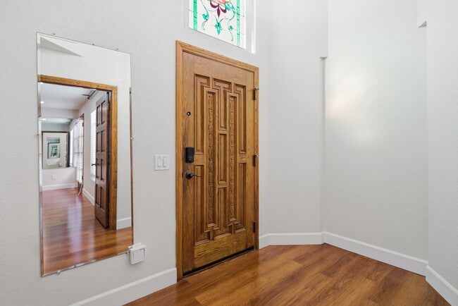 Inside Entry area - 369 Palm Ave