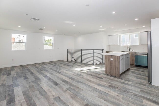 Photo - 543 N Virgil Ave Apartment Unit 541 1/2