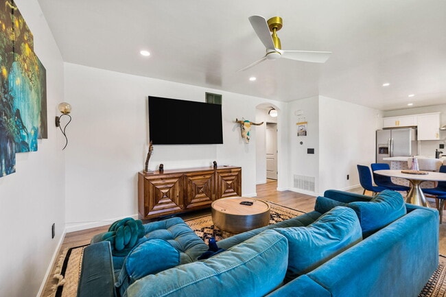 Photo - 72546 Edgehill Dr Unit 1