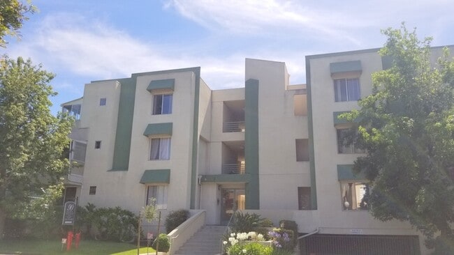 Photo - 90 N Michigan Ave Unit 105