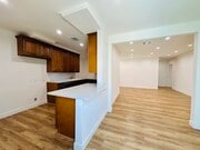 Photo - 11104 Oxnard St House Unit 11104