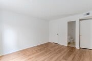 Photo - Chatsworth Rent This Now Apartment Unit THR33